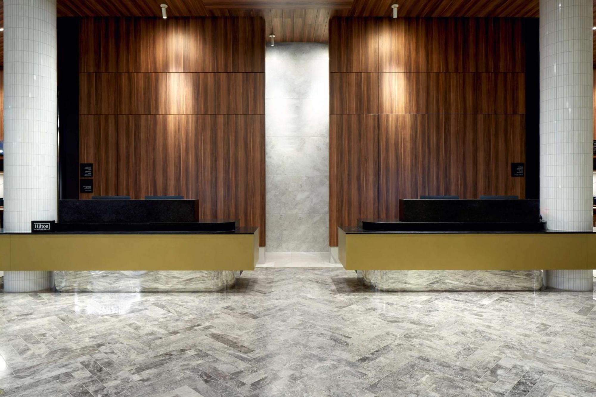 Hotel Hilton Garden Midtown, Quebec, Canada 4*